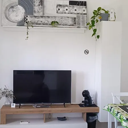Apartment All'ombra Del Pino Turistico *